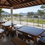 Apartamentos Frente Mar Praia Da Maranduba